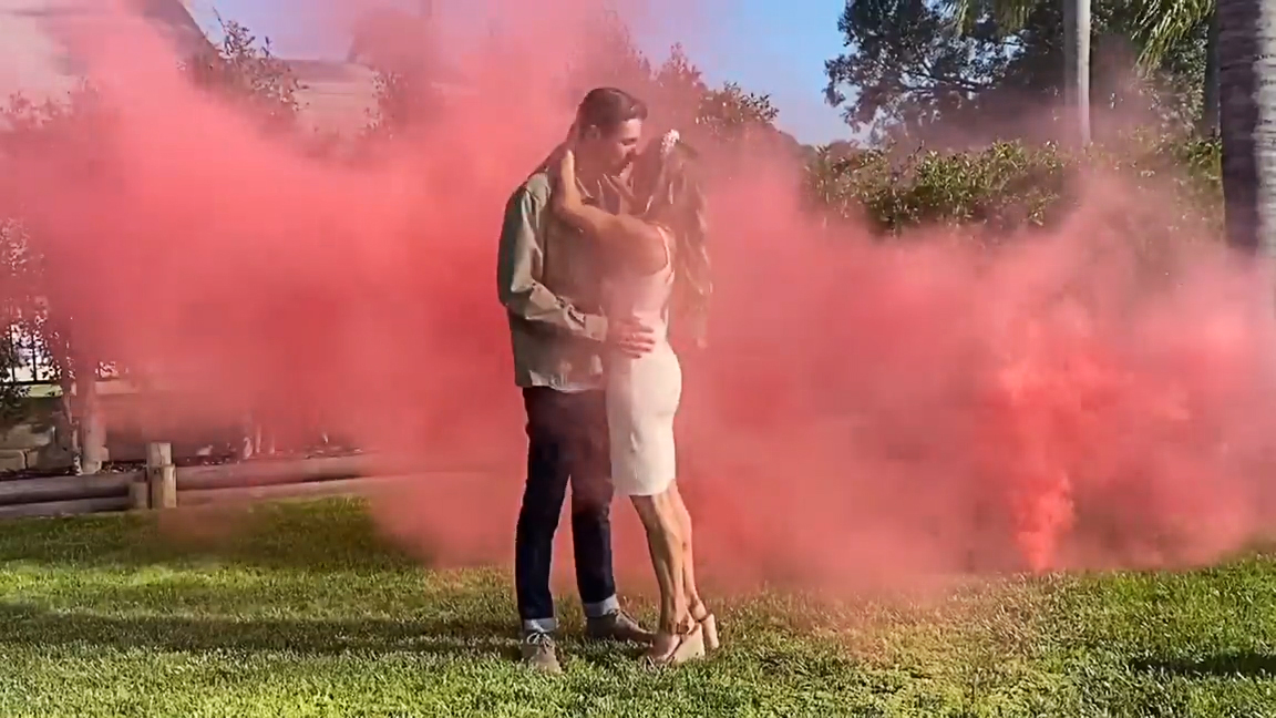 The Ultimate Compilation of Celebrity Moms' Mind-Blowing Gender Reveals: Unveiling the Most Creative and Memorable Moments