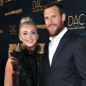 Julianne Hough Comments on Brooks Laich’s ‘Thirst Trap’ Photos