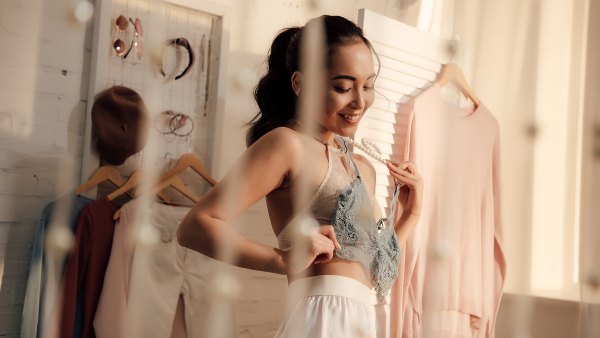 woman-trying-bralettes