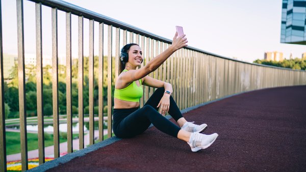 woman-wearing-leggings