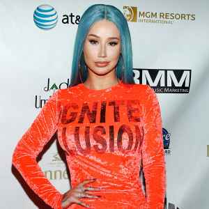 All the Times Iggy Azalea Denied Pregnancy Rumors Before Announcing Sons Birth 3