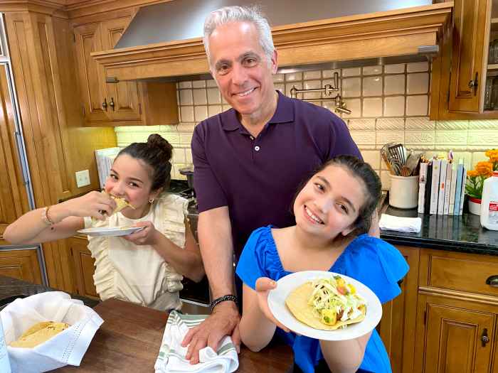 Chef Geoffrey Zakarian Makes Easy Chicken Tacos for Father’s Day 2