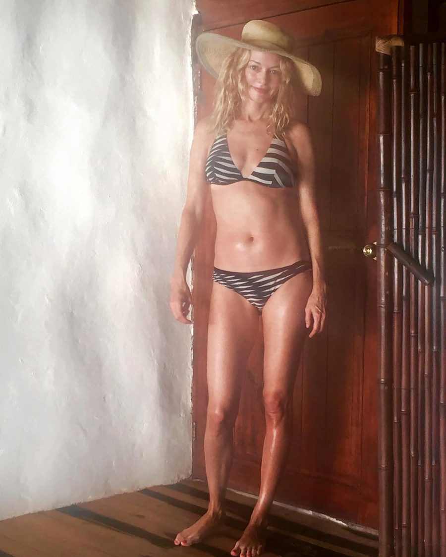 Heather Graham Bikini Body