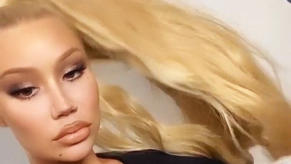 Iggy Azalea Reveals Bare Stomach One Week After Announcing Sons Birth