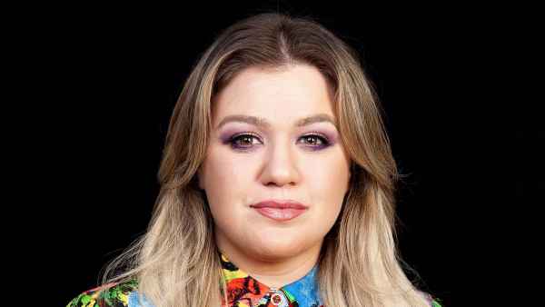Kelly Clarkson Calls Out Police Looters Taking Advantage Protests