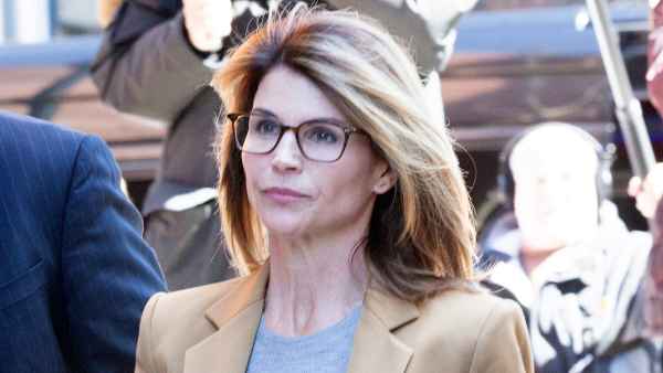 Lori Loughlin Is Scared Shell Catch Coronavirus in Prison