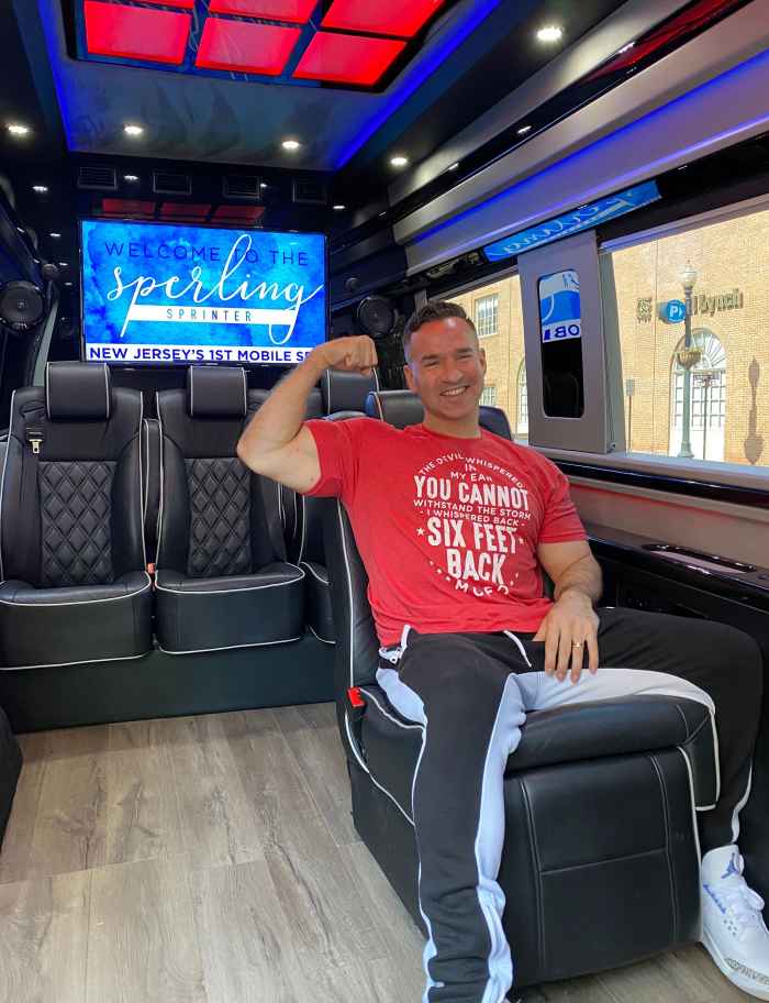 Mike 'The Situation' Sorrentino Has a Derm Appointment in His Driveway
