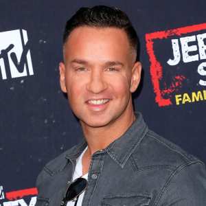 Mike 'The Situation' Sorrentino Has a Derm Appointment in His Driveway