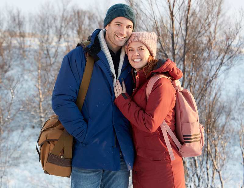 Colin Donnell et Patti Murin Love sur les couples de célébrités islandaises qui ont joué ensemble dans les films de Hallmark Channel