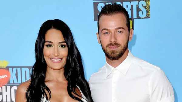 Pregnant Nikki Bella Artem Chigvintsev Reveal Sex 1st Child Gender Reveal
