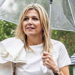 Queen Maxima Would Look This Chic in the Rain