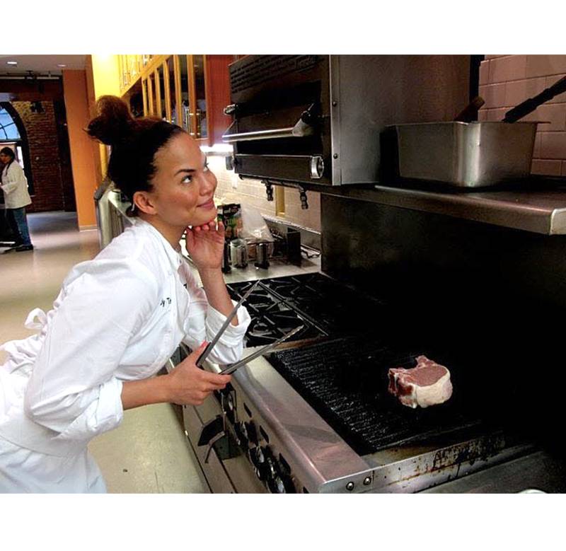 Stars Who Love to Barbecue Chrissy Teigen