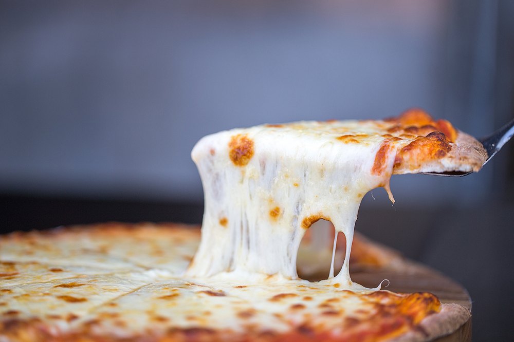cheesy-pizza