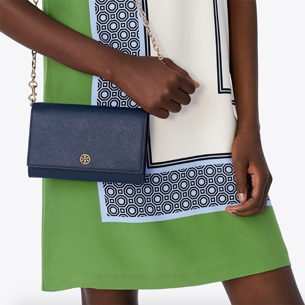 tory-burch-chain-wallet