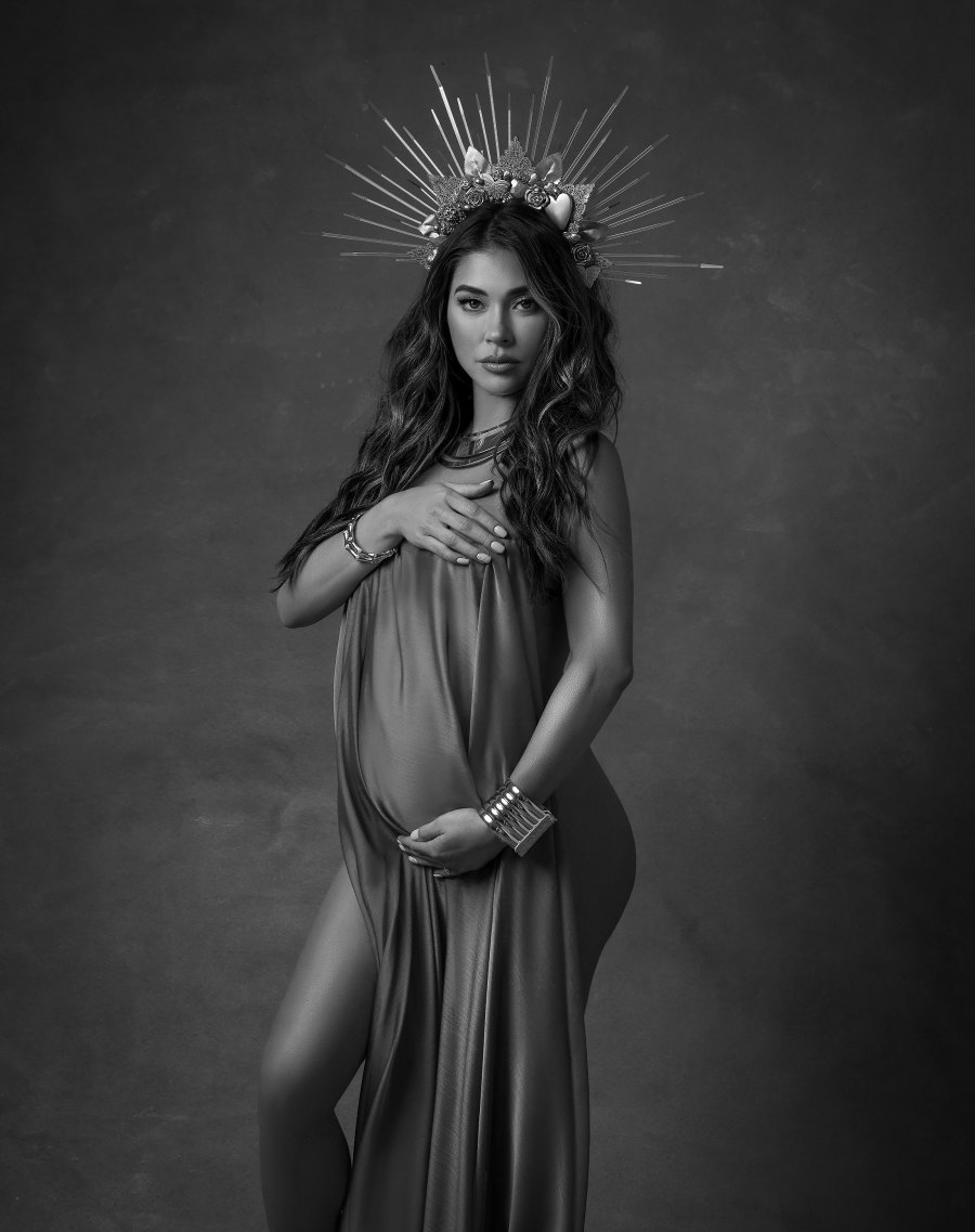 Pregnant Arianny Celeste Reveals Sex of 1st Child With Stunning Maternity Shoot: ‘I’m So Happy'
