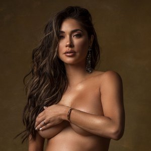 Pregnant Arianny Celeste Reveals Sex of 1st Child With Stunning Maternity Shoot: ‘I’m So Happy'