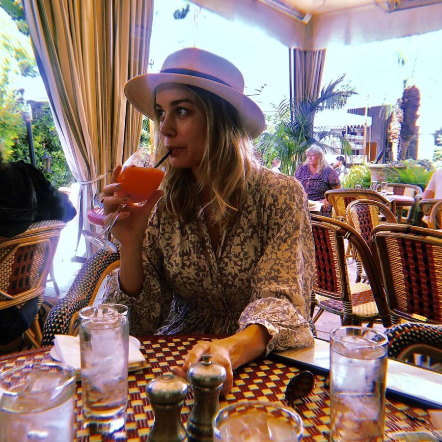Brie Larson rose