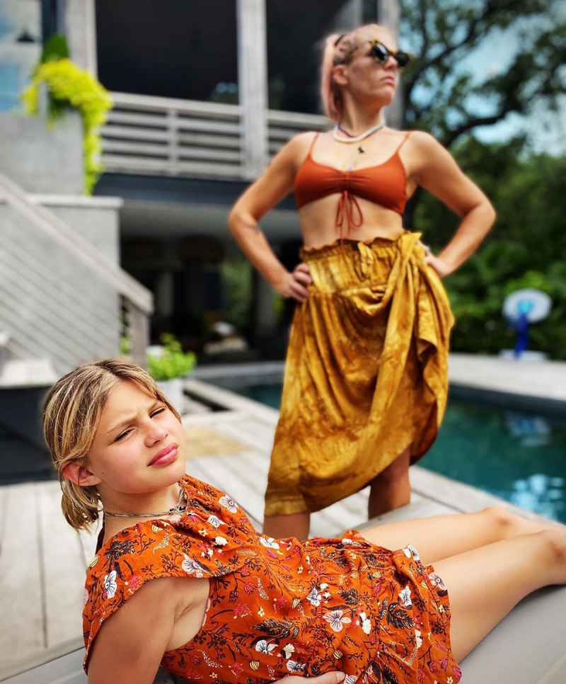Busy Philipps and Daughter Birdie Have a Gorgeous Twinning Moment