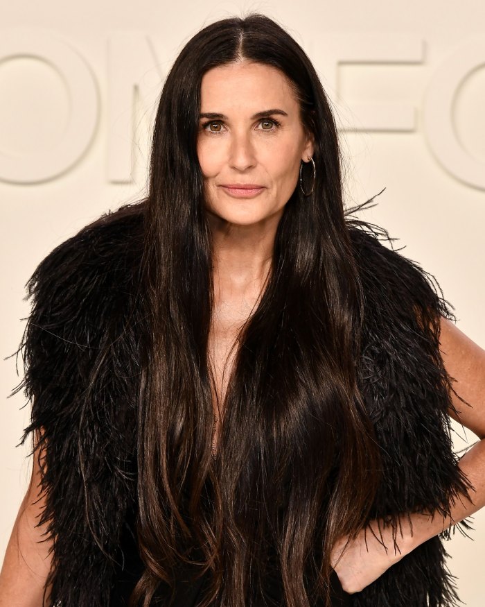 Demi Moore 'screams' with laughter after tweeting about confusing bathroom decor that went viral