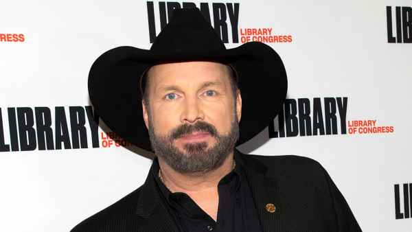Garth Brooks and Trisha Yearwood’s Relationship Timeline