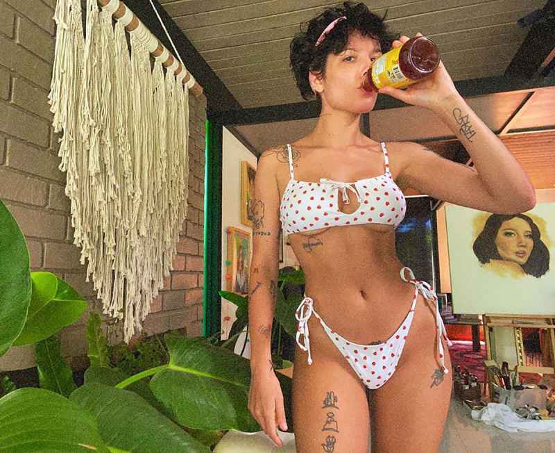 Halsey’s Hottest Bikini Moments of All Time: Pics