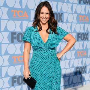 Jennifer Love Hewitt Is Pregnant Expecting Baby 3 With Husband Brian Hallisay