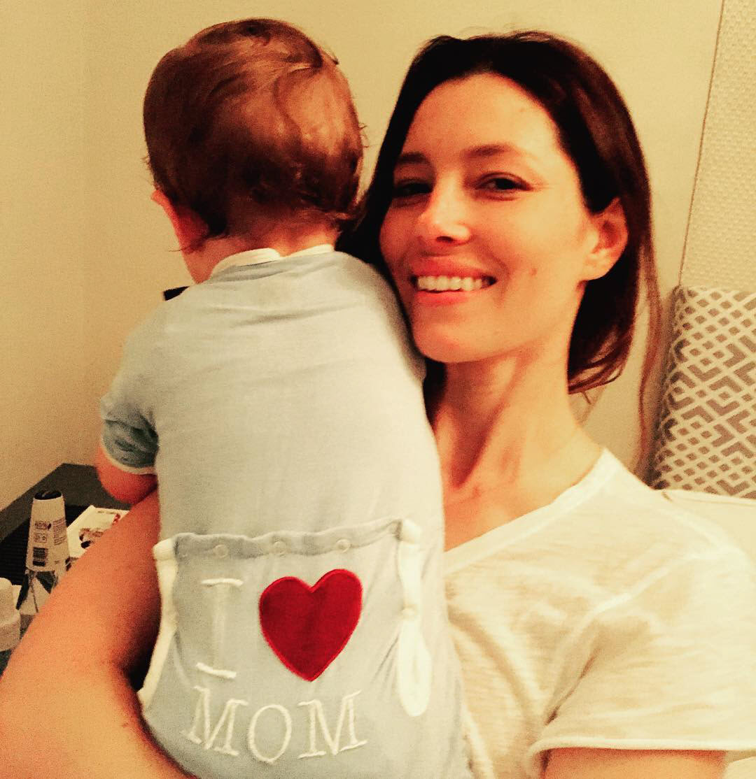 Why Justin Timberlake and Jessica Biel's 'Normal' Baby Photo Is a Parenting  Win