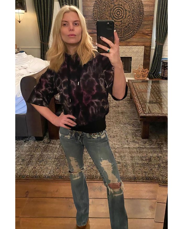 Jessica Simpson Rewears 14-Year-Old True Religion Jeans: See How They Fit