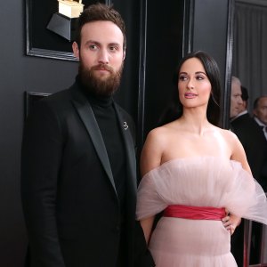 Kacey Musgraves Shares Crying Photo First Instagram Since Split