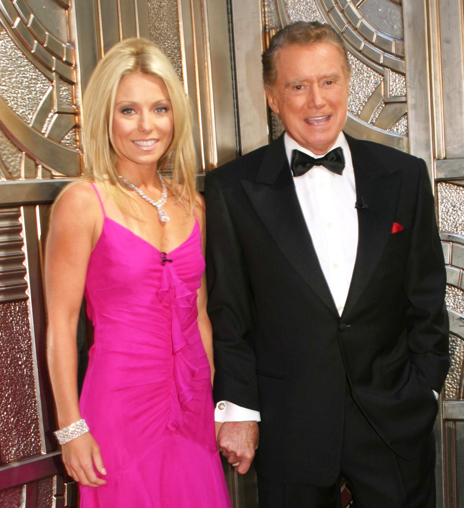 Kelly Ripa Pays Tribute To Former Regis And Kelly Cohost Regis