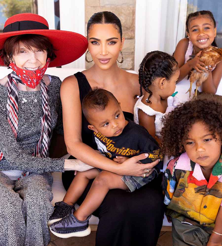 Kim Kardashian Shares Family Photos With 4 Kids After Kanye New Tweets