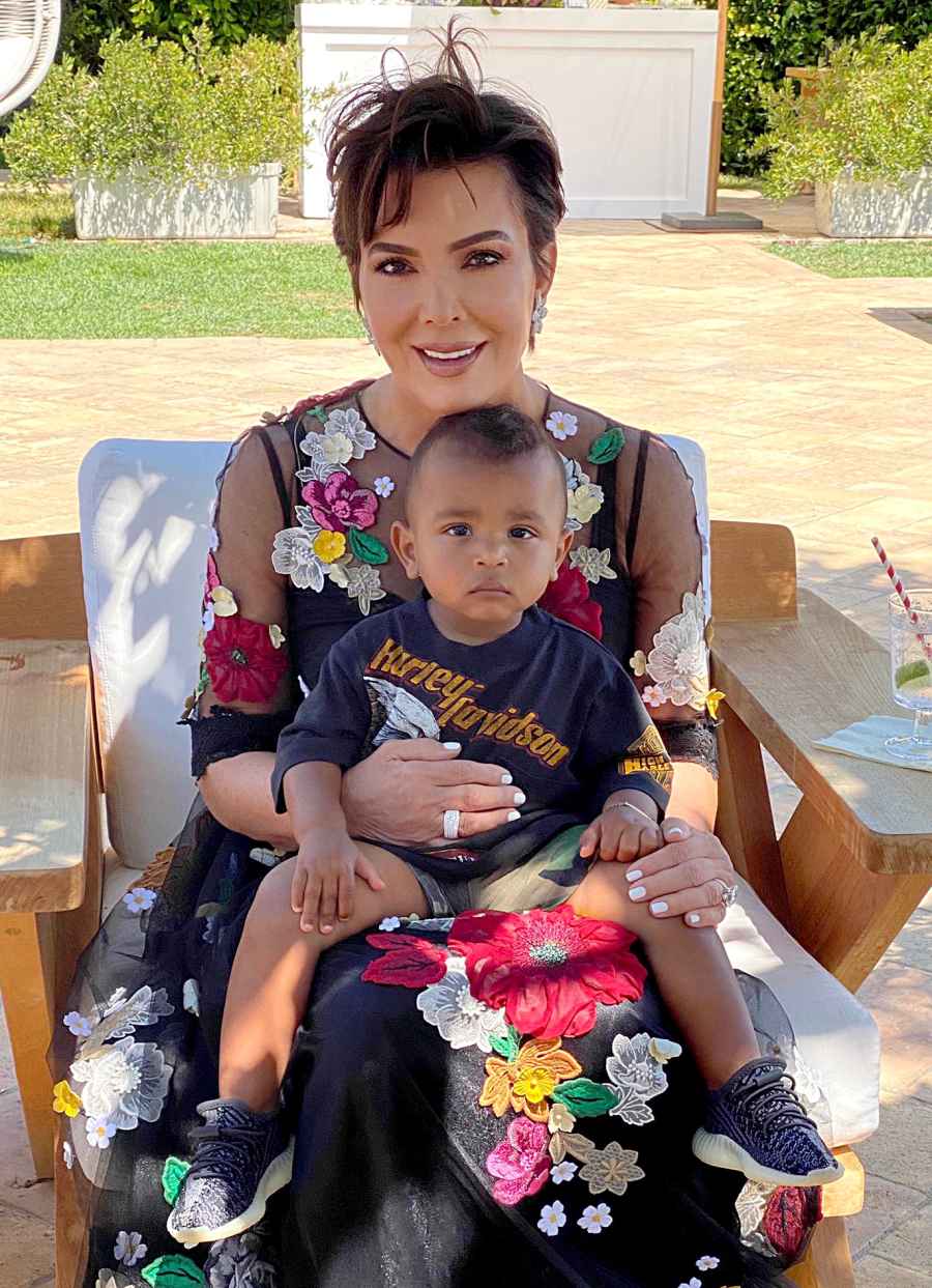 Kim Kardashian Shares Family Photos With 4 Kids After Kanye New Tweets