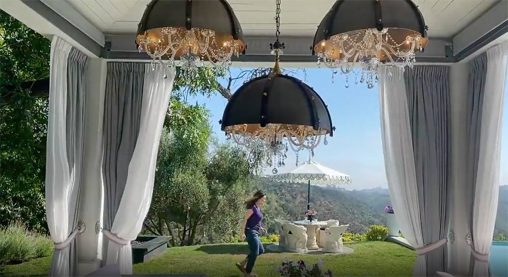 Lisa Vanderpump Hosts Cooking Show After Villa Blanca Closure Us Weekly