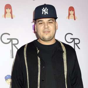 Rob Kardashian Changes His Profile Photo to Shirtless Snap on Instagram