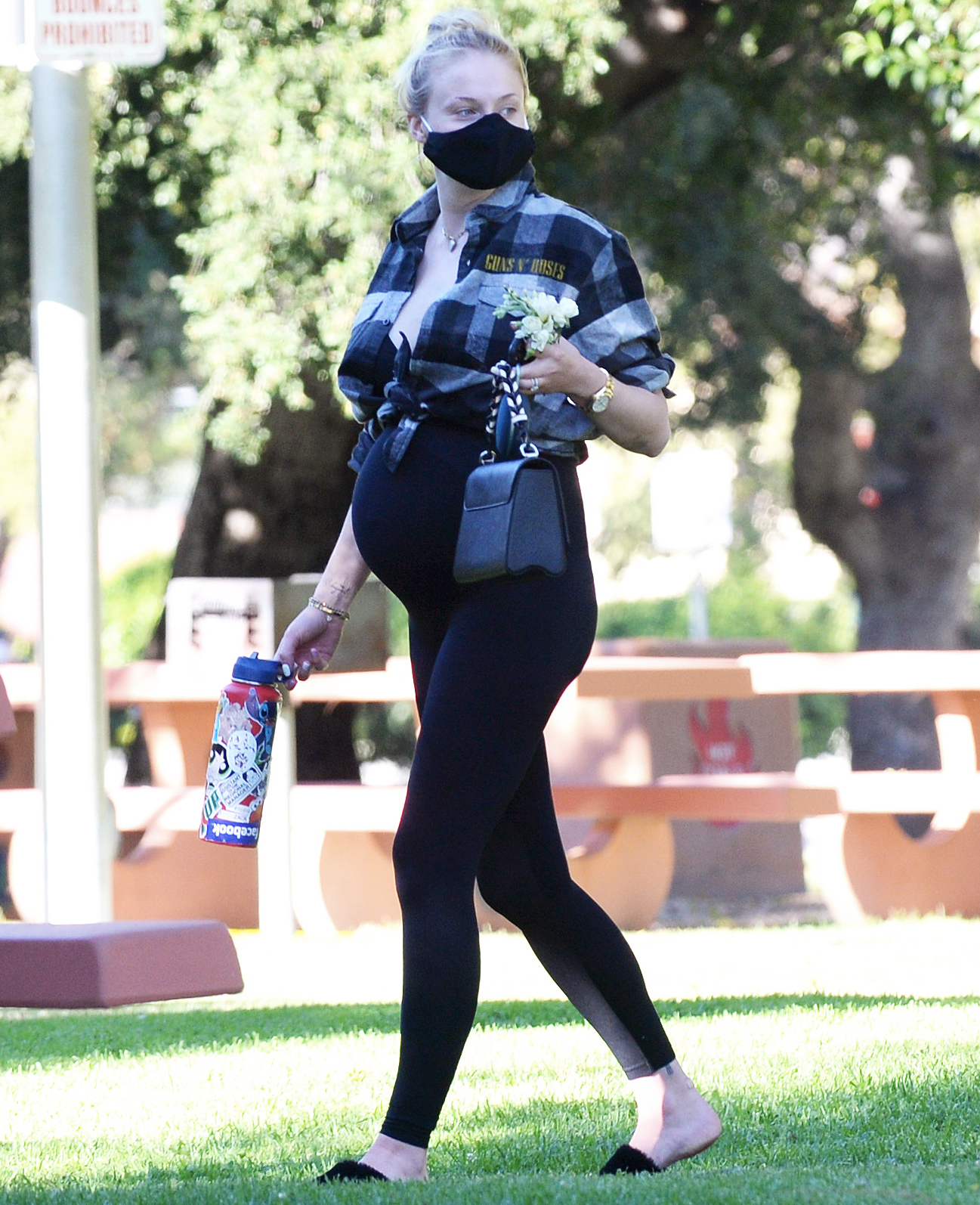 Sophie Turner baby bump July 2020