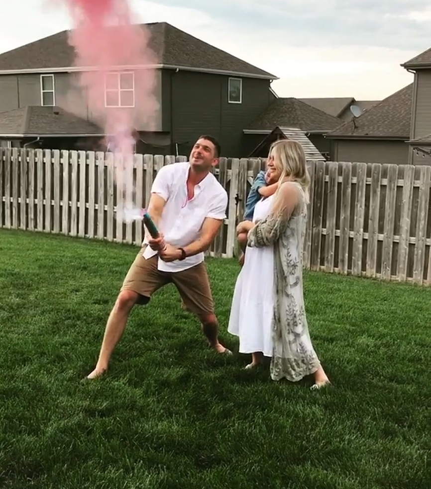 The Ultimate Compilation of Celebrity Moms' Mind-Blowing Gender Reveals: Unveiling the Most Creative and Memorable Moments
