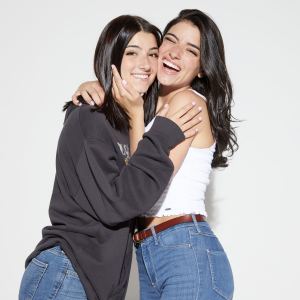 TikTok Stars Charli and Dixie D’Amelio Land a Major Fashion Partnership