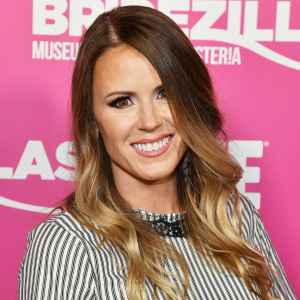 The True Story Behind Trista Sutter’s Night 1 ‘Bachelorette’ Gown