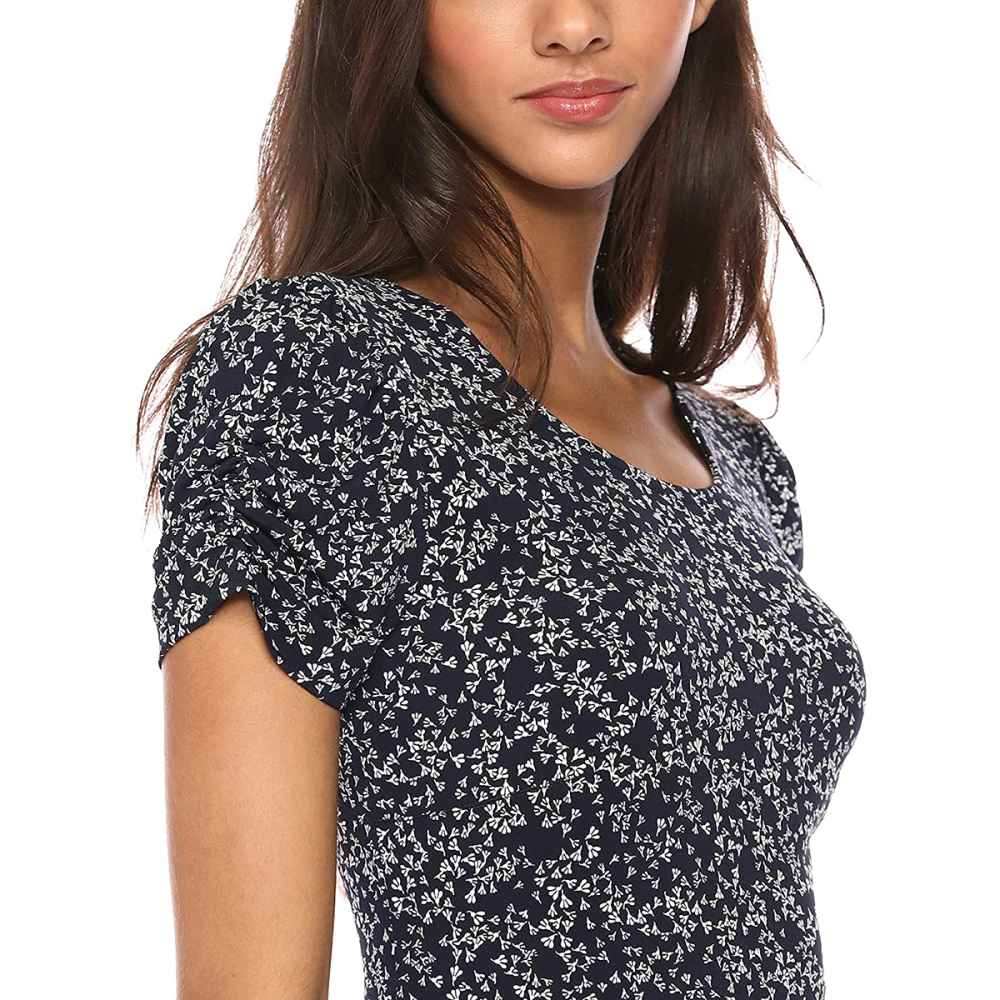 Lark & Ro Gathered Short Sleeve Crew Neck Fit and Flare Dress
