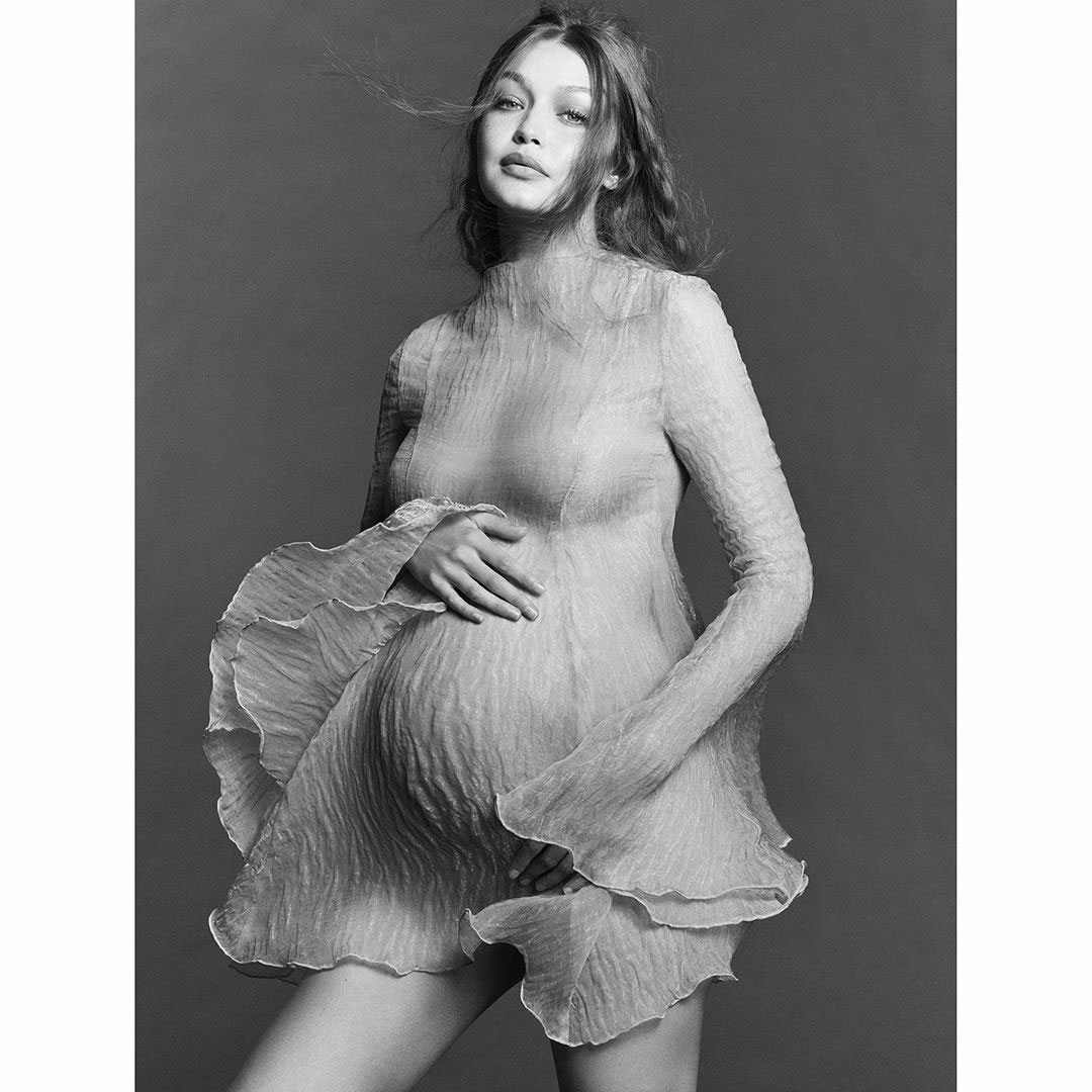 Pregnant Gigi Hadid Shows Baby Bump: Maternity Shoot