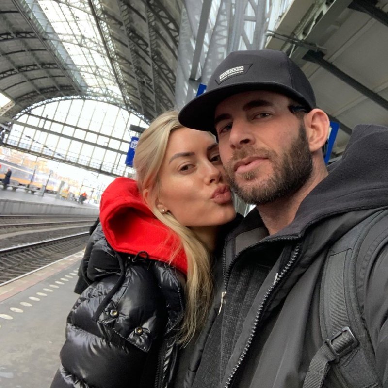 5 November 2019 thanksgiving in europe Tarek El Moussa and Heather Rae Young’s Relationship Timeline