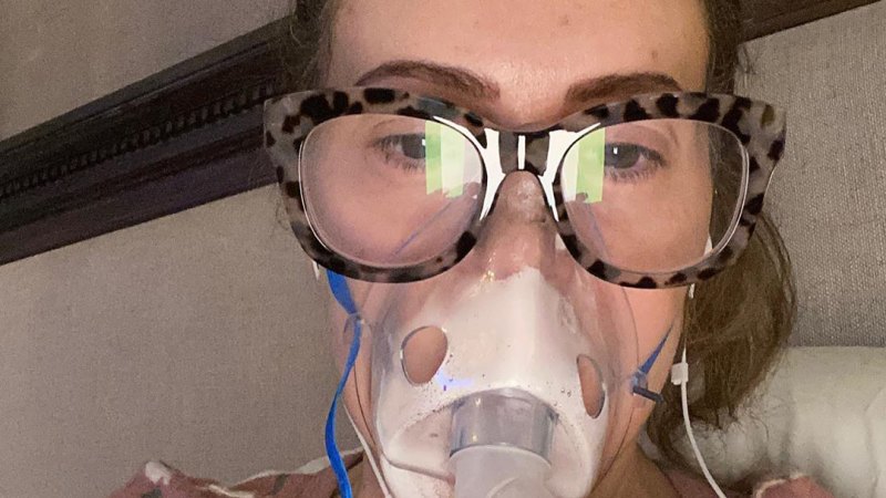 Alyssa Milano Reveals She Had Coronavirus Thought She Was Dying Inline