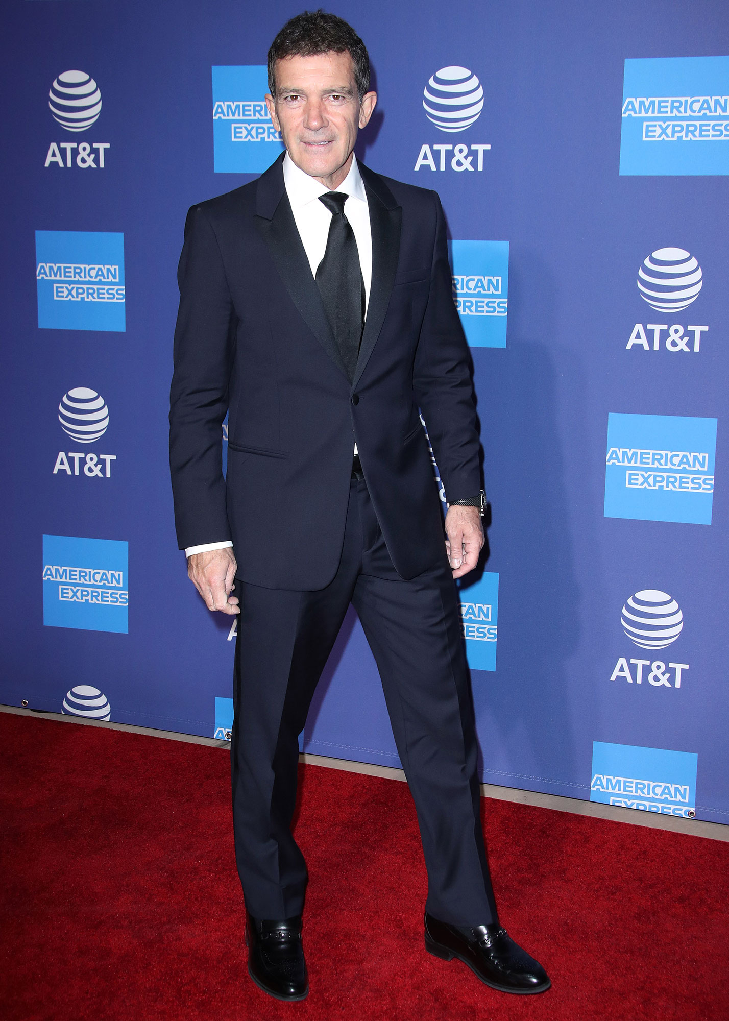 Antonio Banderas Has Coronavirus, Celebrates Birthday in Quarantine