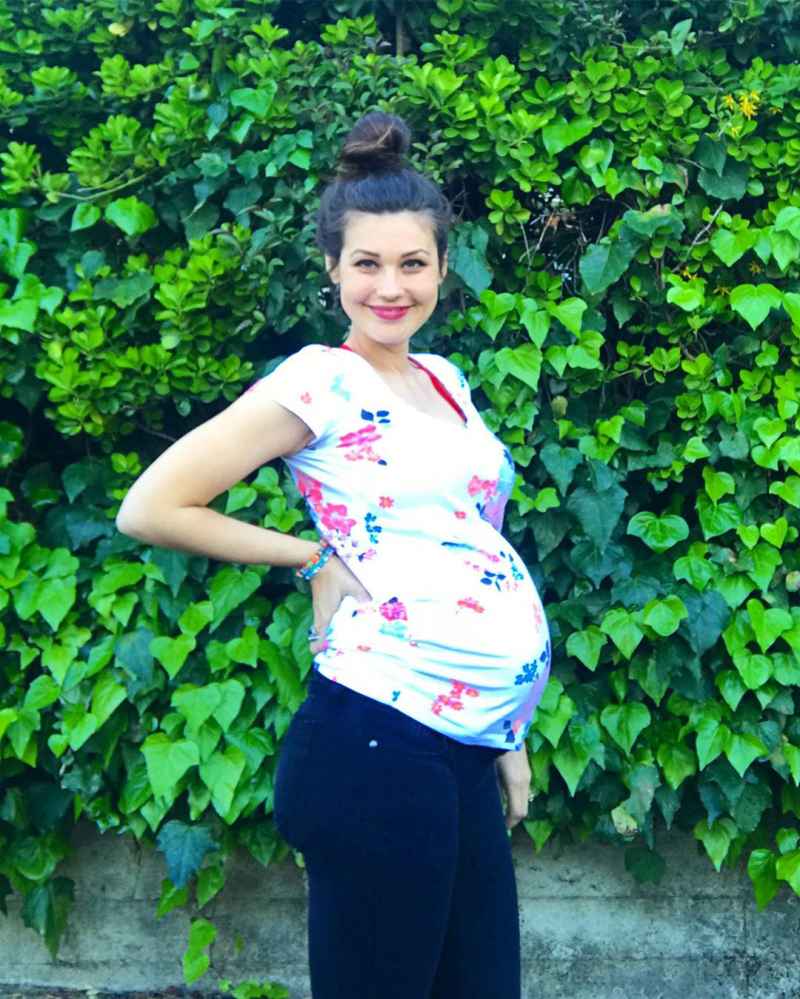 ‘Bachelor’ Baby Bumps: See the Reality Stars’ Pregnancy Pics