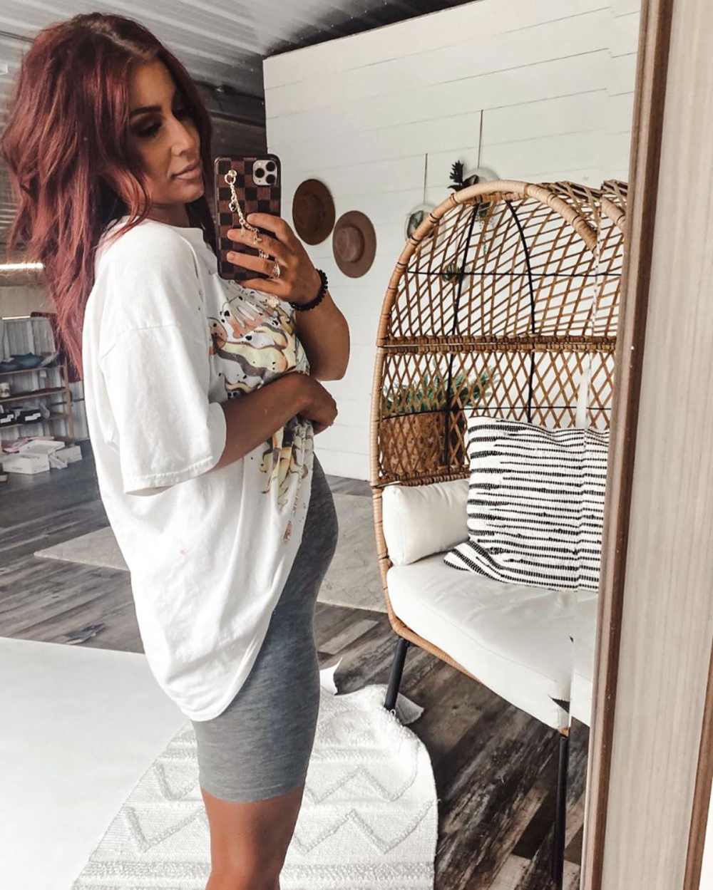 Pregnant Teen Mom 2&rsquo;s Chelsea Houska&rsquo;s Baby Bump is Already &lsquo;Popping&rsquo; Ahead of 4th Child