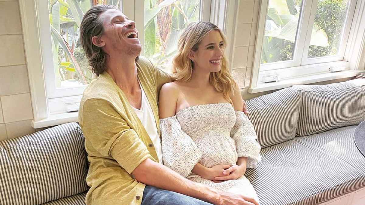Real Emma Roberts Porn - Pregnant Emma Roberts Reveals Sex of 1st Child With Garrett Hedlund