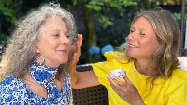 A Behind-the-Scenes Look at Gwyneth Paltrow's Latest Video For Goop — Shot by Daughter Apple With Mom Blythe