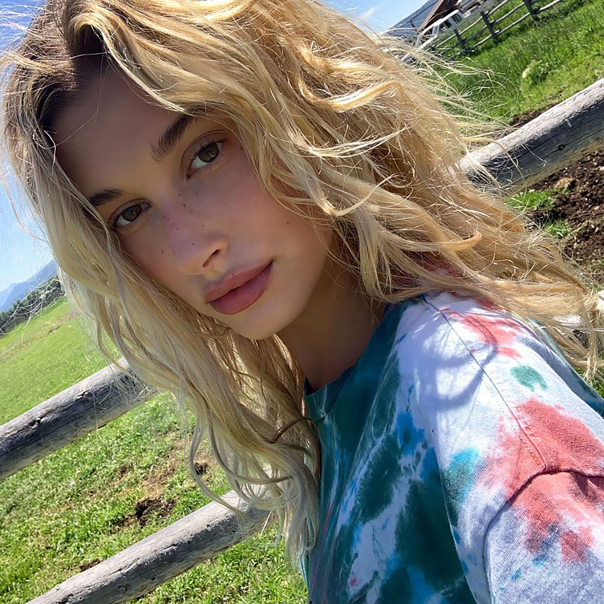 Hailey Baldwin’s Best Makeup-Free Pics Through the Years