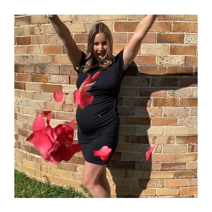 The Ultimate Compilation of Celebrity Moms' Mind-Blowing Gender Reveals: Unveiling the Most Creative and Memorable Moments