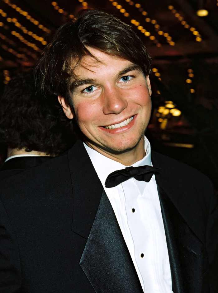 Jerry O’Connell Rented a Tux for a Golden Globe 'Jerry Maguire' Party
